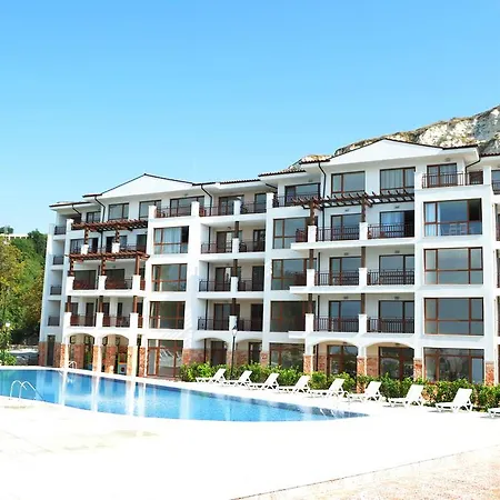 Gardens Apartment *