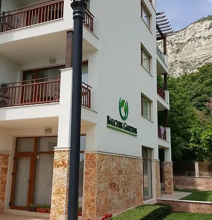 Gardens Apartment