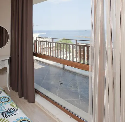 Gardens Балчик