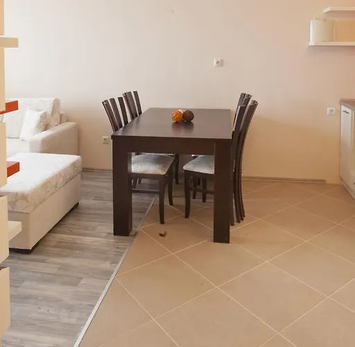 Апартамент Gardens