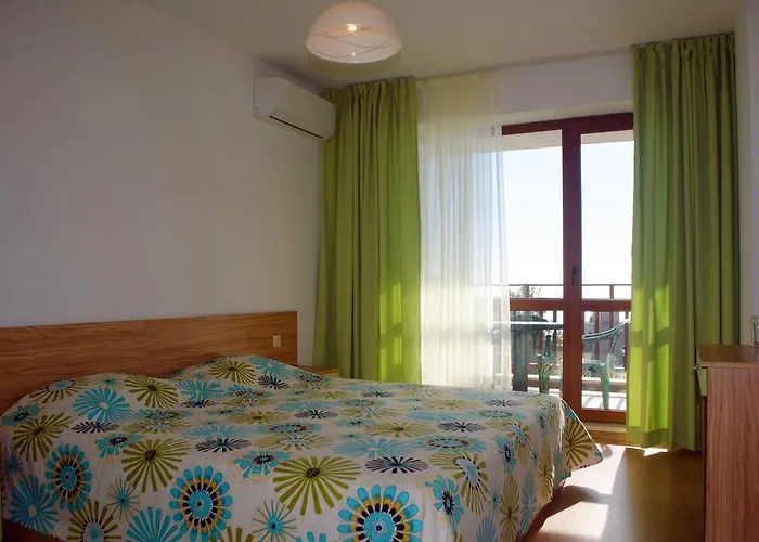 Апартамент Gardens